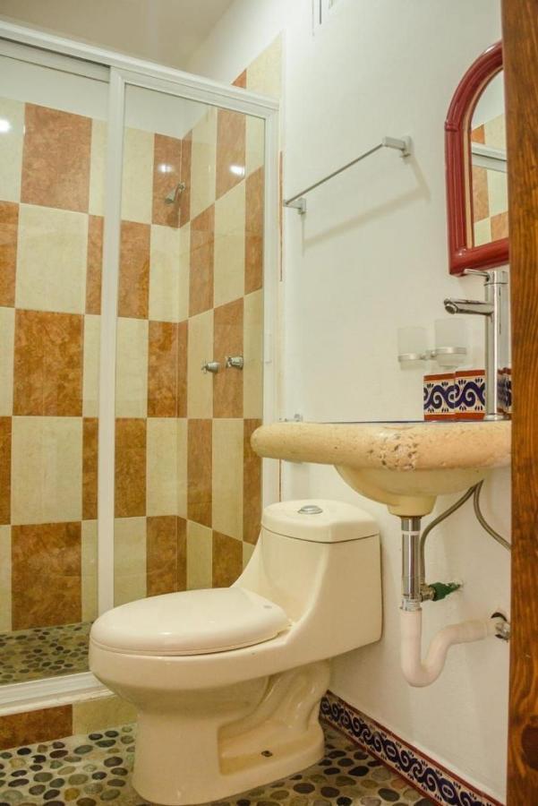 טפוזטלן Hotel Casa Maximiliano מראה חיצוני תמונה